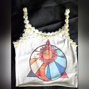 Super Soft Top with beautiful flower  detail. Never worn Size Small